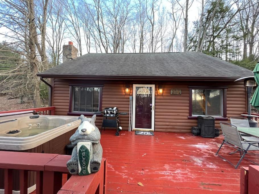 Cubs Den - Hot Tub- Walk To Lake- Fire Pit - Kayaks Oakland Exterior photo