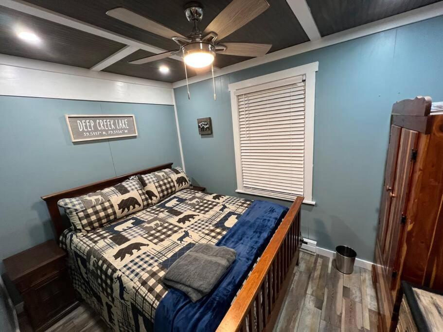 Cubs Den - Hot Tub- Walk To Lake- Fire Pit - Kayaks Oakland Exterior photo