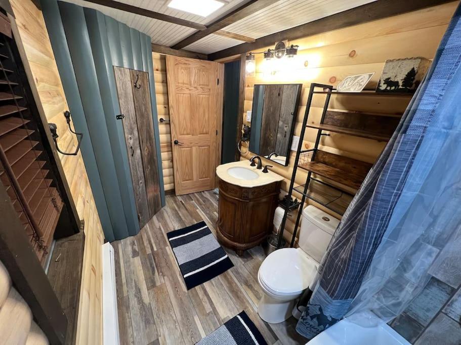 Cubs Den - Hot Tub- Walk To Lake- Fire Pit - Kayaks Oakland Exterior photo